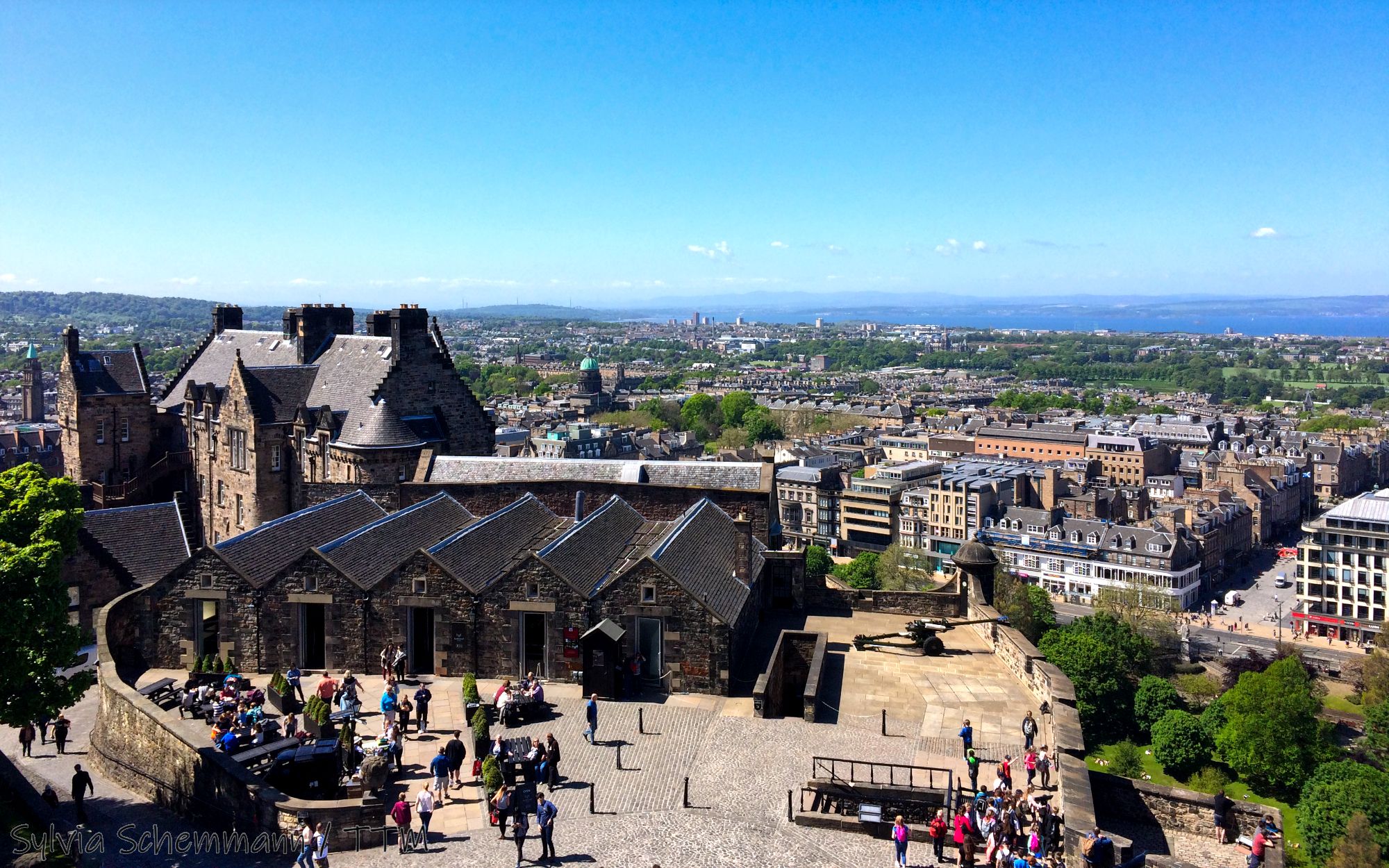 Blick vom Edinburgh Castle auf die Stadt Edinburgh, Schottland. Zum Thema: Edinburgh Sehenswürdigkeiten Geschichte