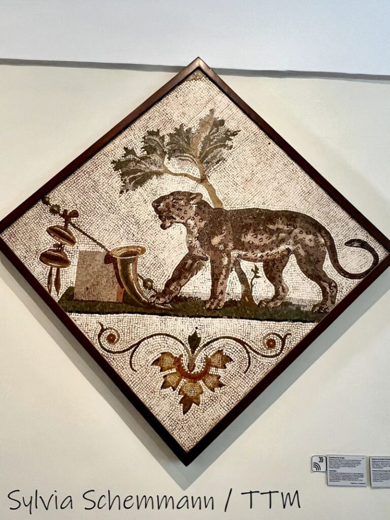 Mosaikdarstellung einer Großkatze, vielleicht Leopard oder Jaguar, Archäologisches Nationalmuseum Neapel